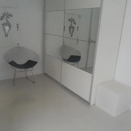 Wunderbare Mit Gartenterrasse Und Pool Sowie Balkonen Direkt Neben Dem Golfplatz Casa de Férias *