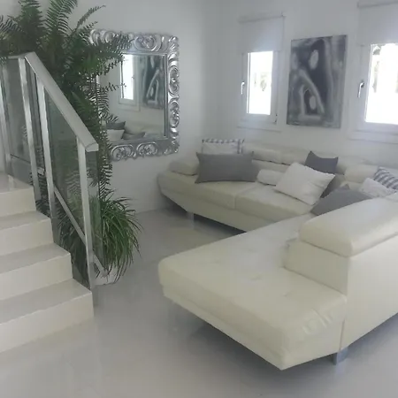 Casa de Férias Wunderbare Mit Gartenterrasse Und Pool Sowie Balkonen Direkt Neben Dem Golfplatz *